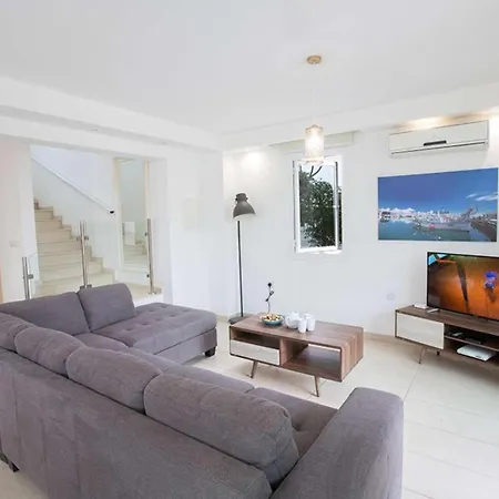 Kate 48 Villa